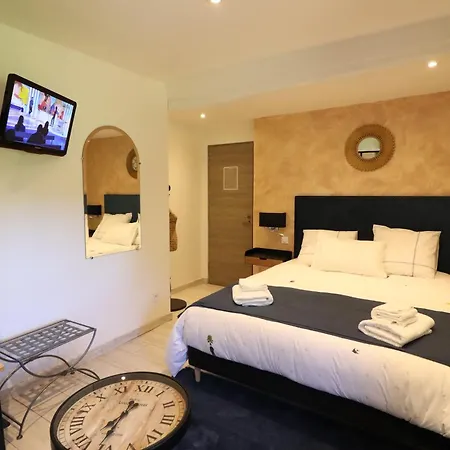 Au Bonheur D'angeline Penzion Castelnaud La Chapelle